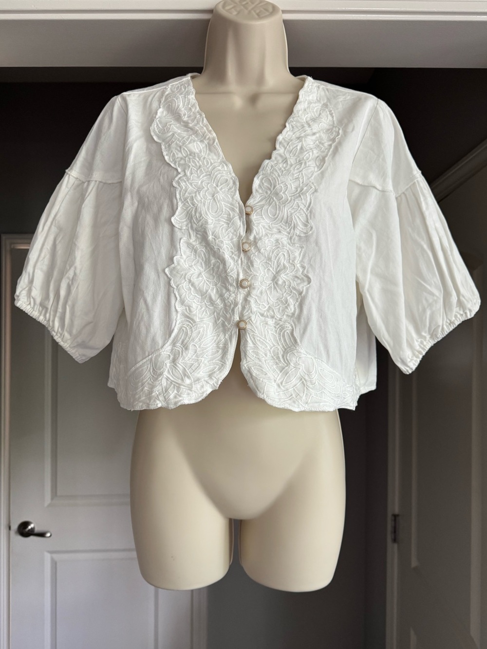 Hudson Gray White Embroidered Cropped Blouse Puff Sleeve Romantic Small